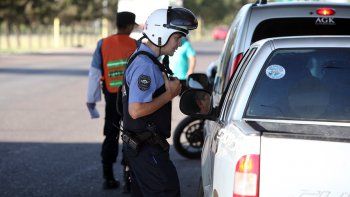 Para evitar accidentes refuerzan los controles viales en estas fiestas