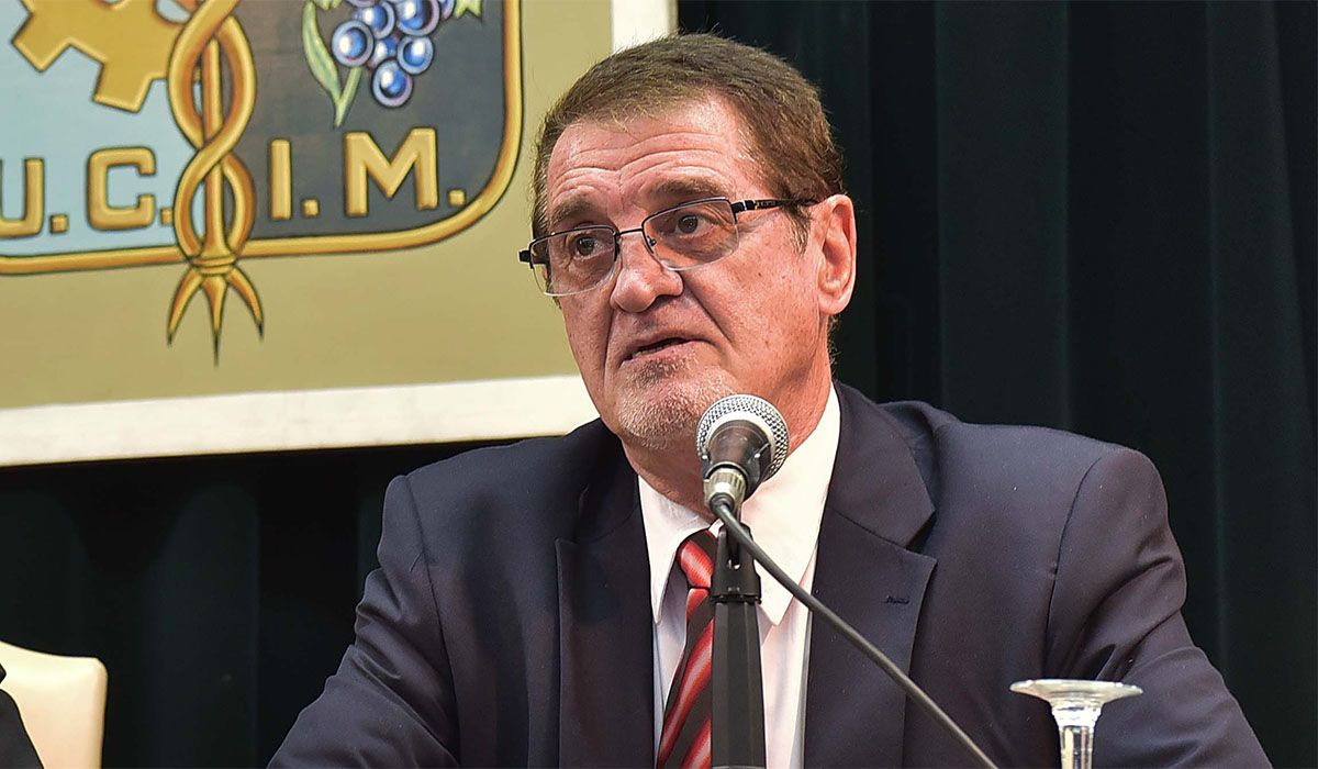 El presidente de UCIM Daniel Ariosto volvió a ser duro contra la dirigencia política, y en este caso apuntó a la ministra de economía Silvina Batakis