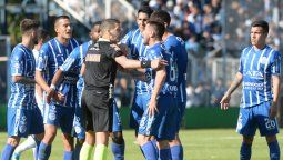 Protestó todo el Tomba: Delfino se hizo el otro