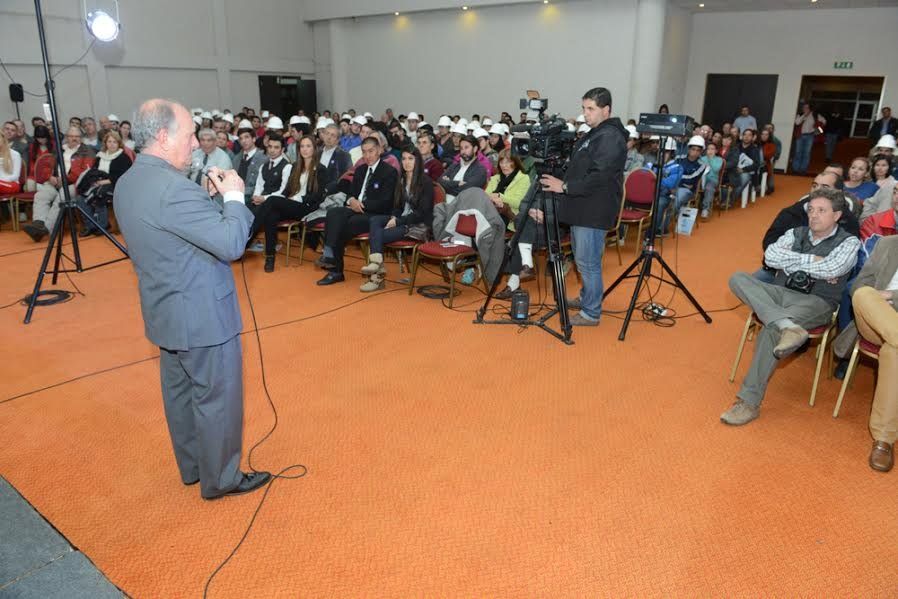 A sala llena Rubén Daray dio una charla sobre seguridad vial