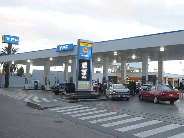 Las naftas tendrán un aumento del 5 por ciento desde el 1 de abril