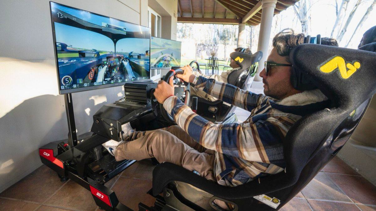 Los simuladores para disfrutar de la Fórmula 1 a pura adrenalina. Los simuladores para disfrutar de la Fórmula 1 a pura adrenalina.