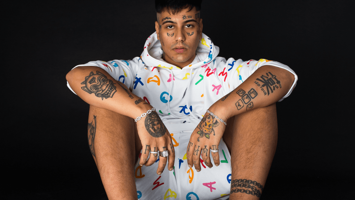 Duki present&oacute; su tercer &aacute;lbum de estudio Antes de Ameri con canciones de Trap.