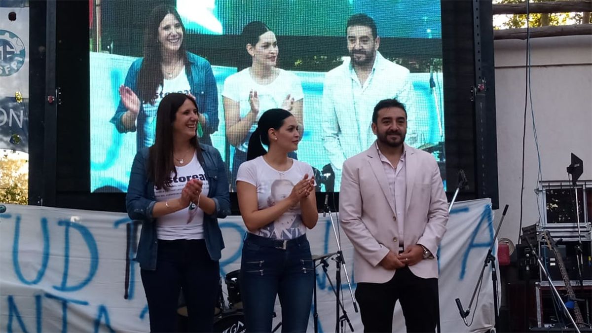 La diputada nacional Marisa Uceda, y los jefes comunales de Santa Rosa, Flor Destéfanis, y de La Paz, Fernando Ubieta.