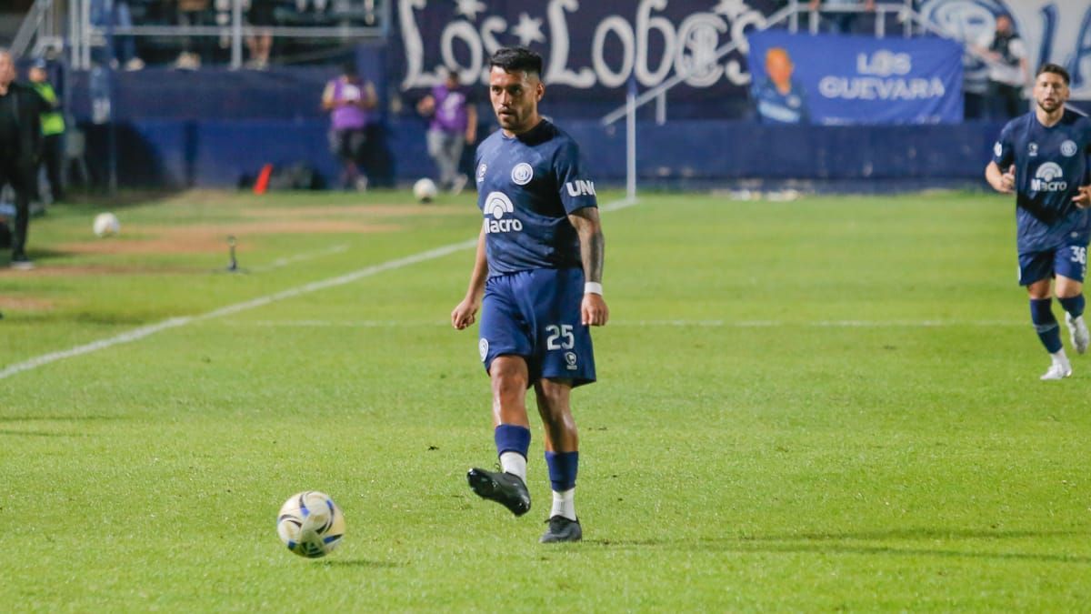 Maximiliano Amarfil analizó la igualdad de Independiente Rivadavia ante Huracán. Foto: Nicolás Ríos/UNO. 