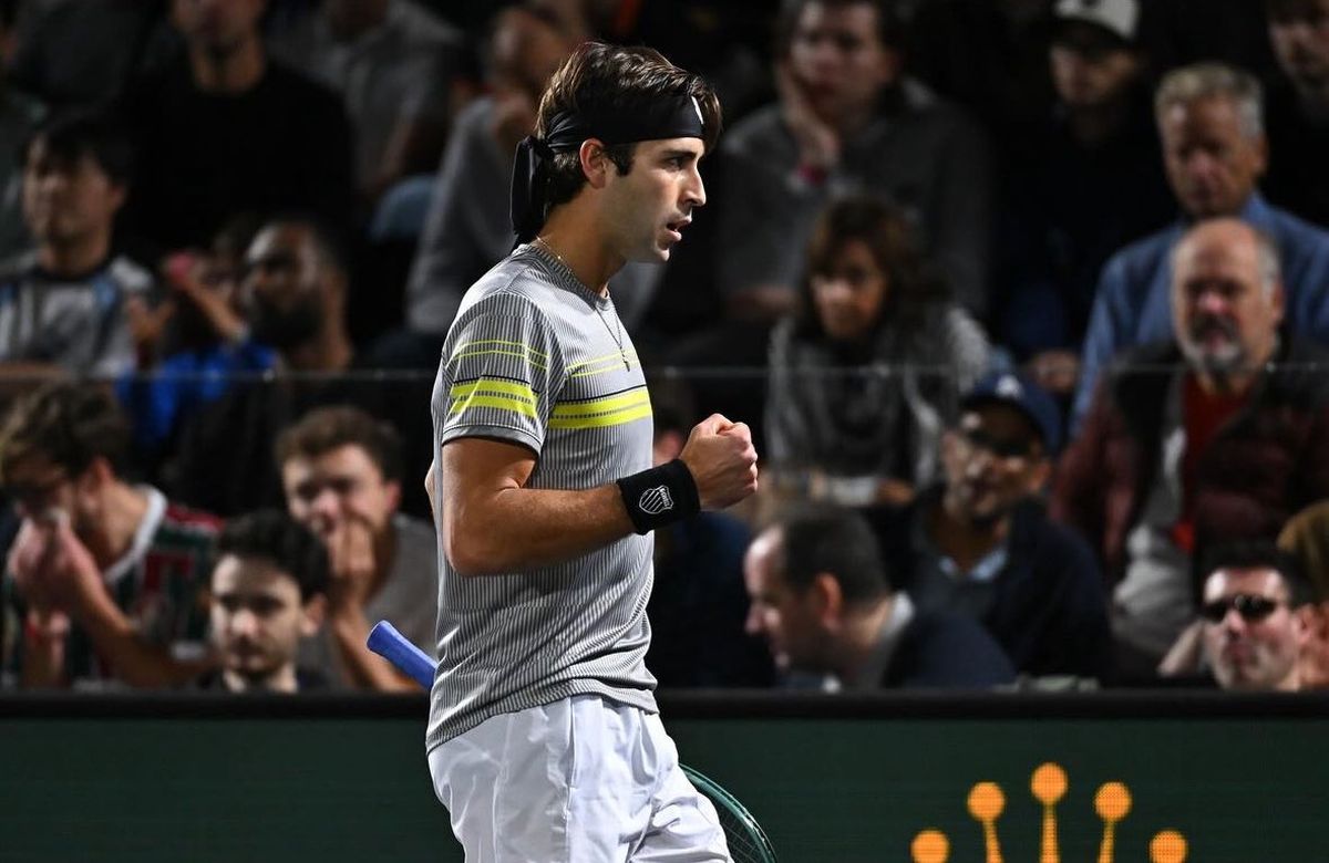 Tom&aacute;s Etcheverry venci&oacute; a Pavel Kotov y se clasific&oacute; a los octavos de final de Belgrado.