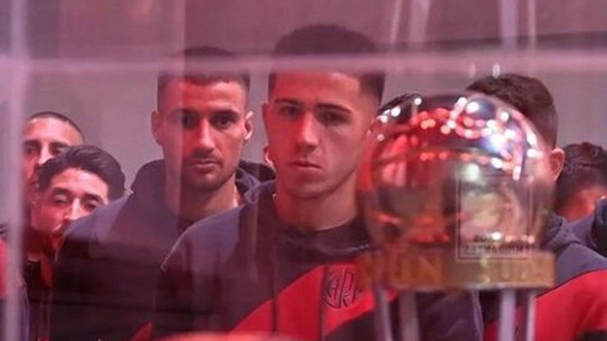 Enzo Fernández, la figura de River, está en la mira del Manchester United