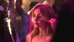 La actriz Clara Galle es la protagonista principal de esta serie que recientemente desembarcó en Netflix.