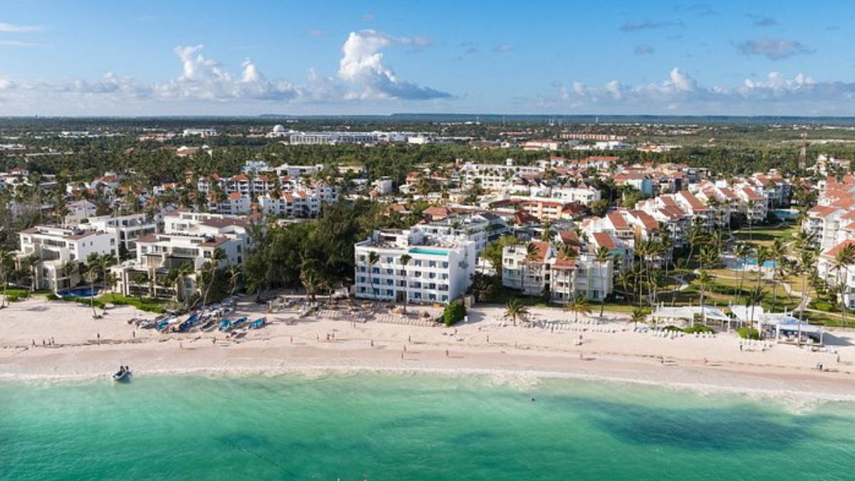 El increíble hotel Whala!bávaro es All Inclusive y tiene 5 piscinas al aire libre. El increíble hotel Whala!bávaro es All Inclusive y tiene 5 piscinas al aire libre.