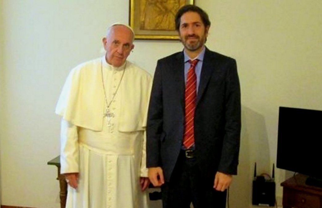 El Papa felicitó al juez Casanello