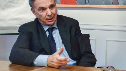 Miguel Ángel Pichetto busca repetir el fenómeno De Narvaez - Solá. 