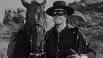 Se va un clásico: El Trece no transmitirá más El Zorro
