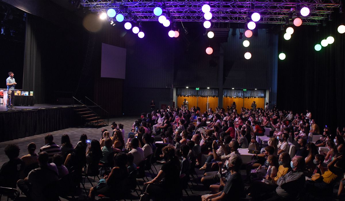 Con más de 85.000 visitantes, finalizó la Feria del Libro 2021