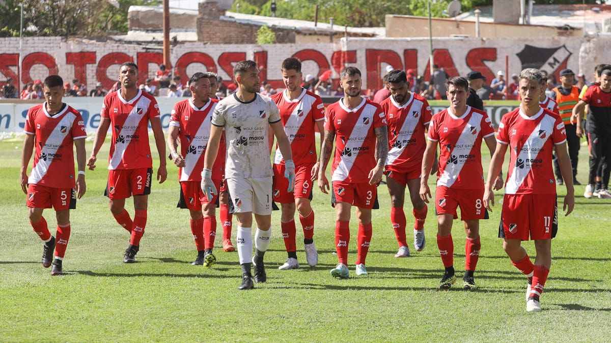 Deportivo Maipú es uno de los 15 clasificados de la Primera Nacional Deportivo Maipú es uno de los 15 clasificados de la Primera Nacional
