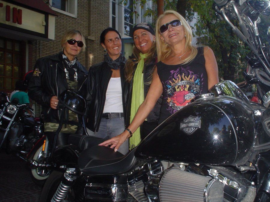 Amor sobre ruedas: cuatro mujeres contaron lo que es recorrer el país con sus maridos fanáticos de las Harley