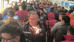 Más de 1.500 camiones aguardan para pasar a Chile.