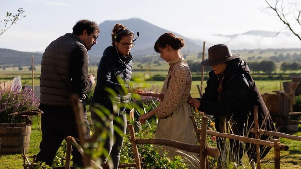 La historia de Como agua para chocolate ya arrasó en su adaptación cinematográfica. La historia de Como agua para chocolate ya arrasó en su adaptación cinematográfica.