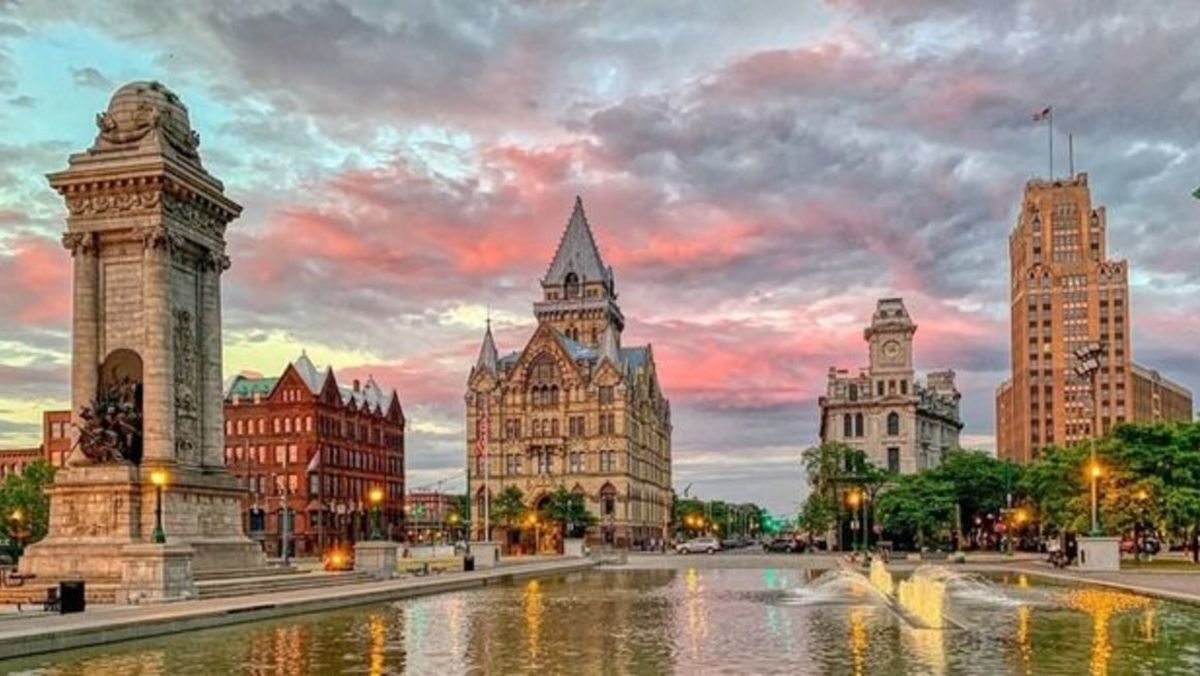 Syracause se caracteriza por tener hermosos edificios.