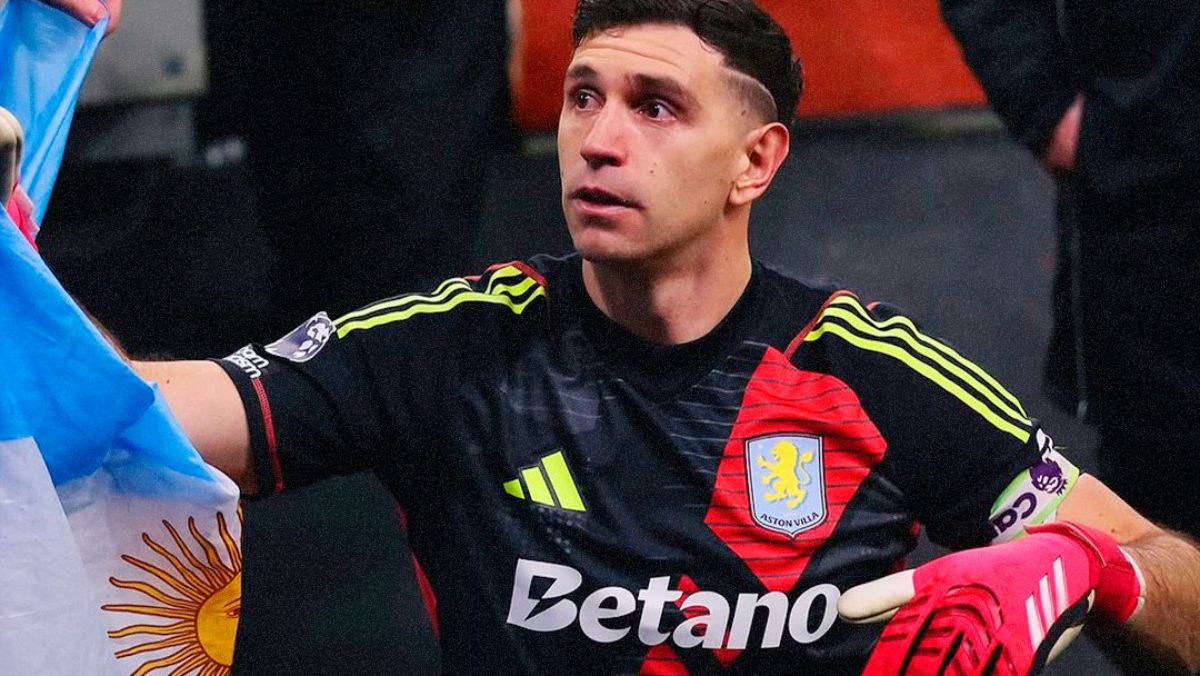 Dibu es un referente del Aston Villa.