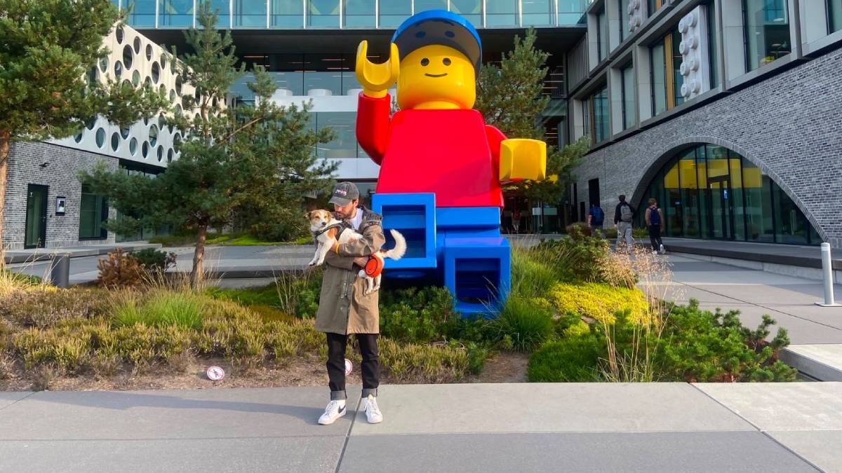 Hace 4 años que el mendocino es el Element Designer de Lego, en Billund, Dinamarca. Hace 4 años que el mendocino es el Element Designer de Lego, en Billund, Dinamarca.