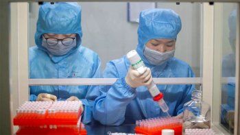 Vacuna contra el coronavirus: la Comisión Europea espera poder usarla a fin de año