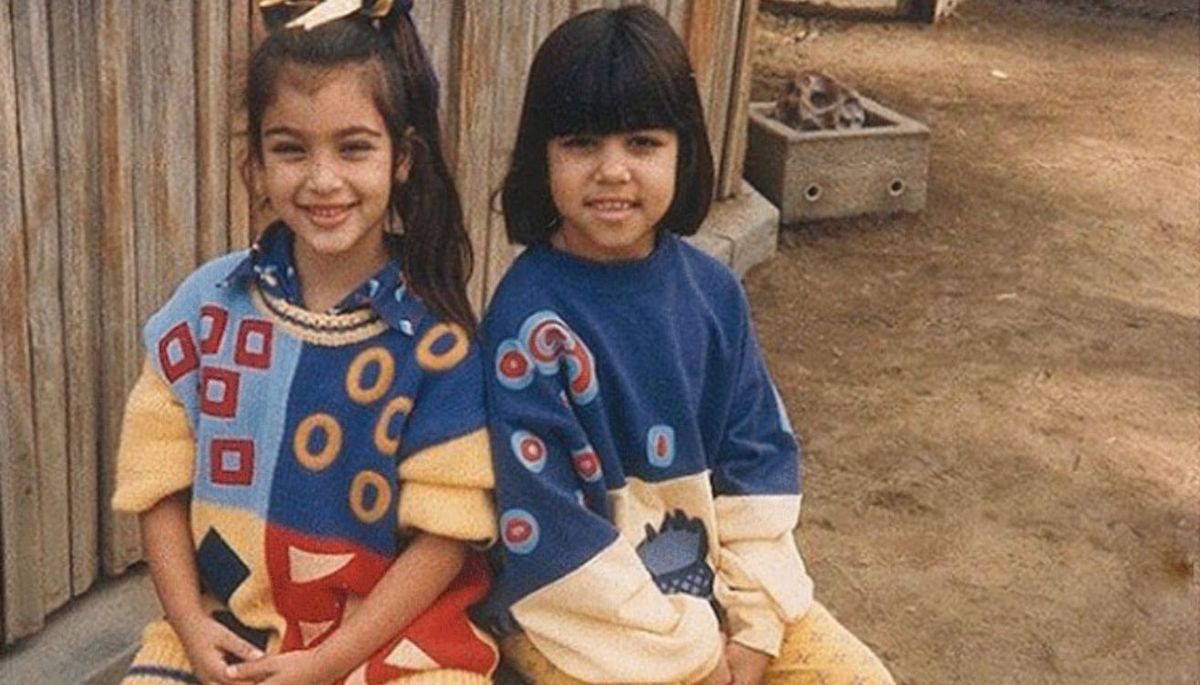 Kourtney y Kim Kardashian de pequeñas. Kourtney y Kim Kardashian de pequeñas.