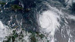 María arrasó Dominica y se dirige a Islas Vírgenes y a Puerto Rico