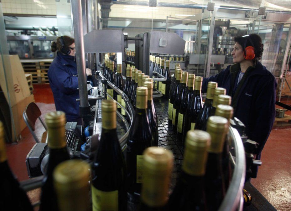 Sigue la discusi&oacute;n por las retenciones al vino.