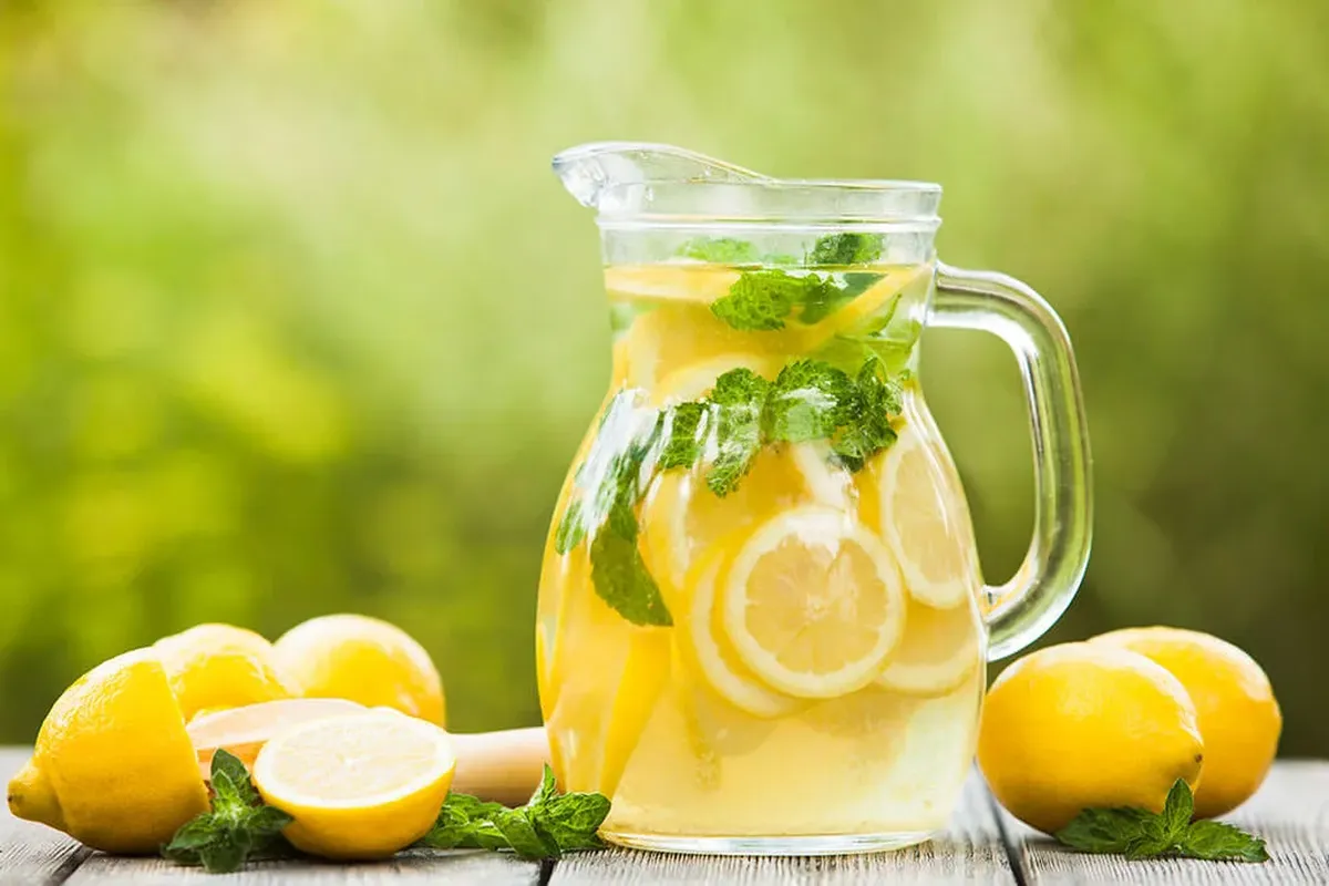 Utilizando este truco casero conseguirás una limonada muy deliciosa. Utilizando este truco casero conseguirás una limonada muy deliciosa.
