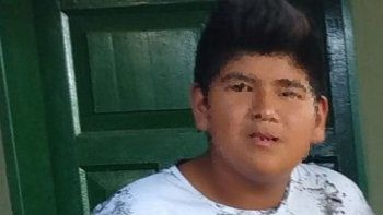 Lo golpearon a mansalva para robarle la bici y ahora pelea por su vida
