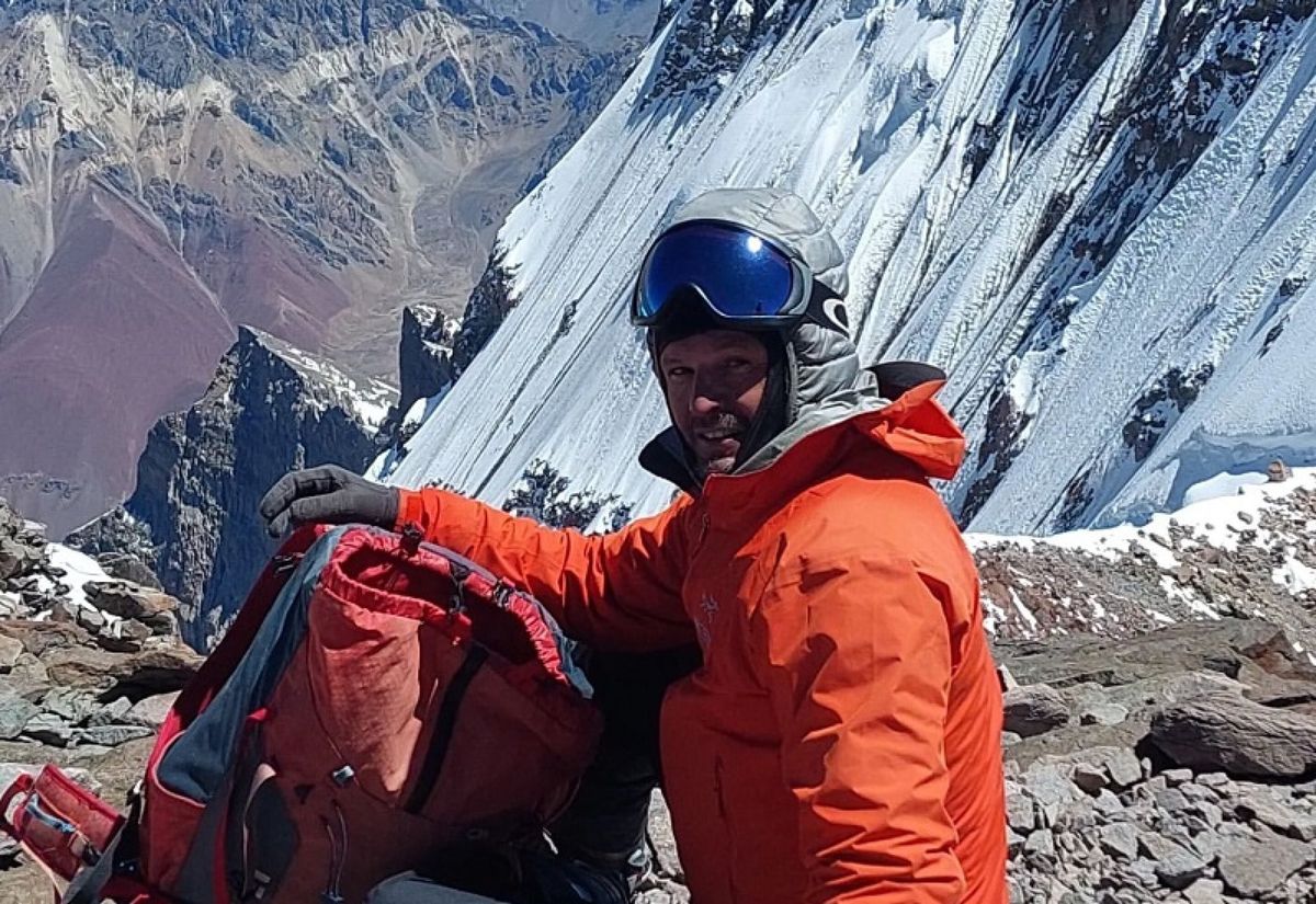 El andinista mendocino Ignacio Lucero tenía 50 años y más de 30 de experiencia en las montañas del mundo. Además, era papá de Salvador, de 2 años. El andinista mendocino Ignacio Lucero tenía 50 años y más de 30 de experiencia en las montañas del mundo. Además, era papá de Salvador, de 2 años.