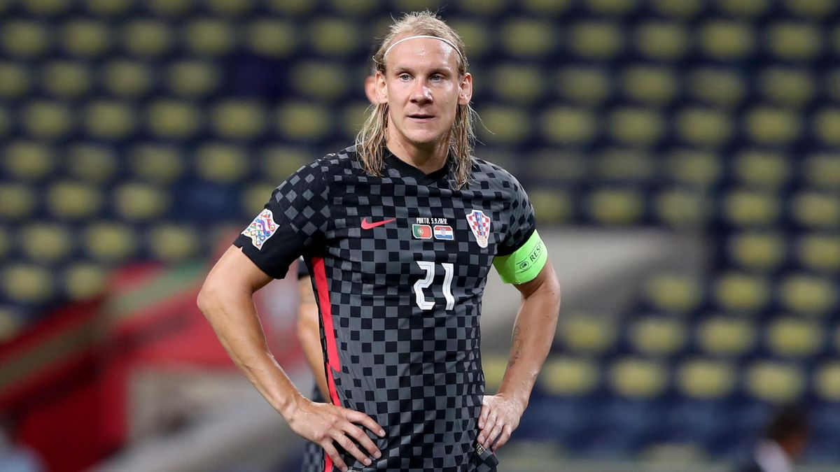 Domagoj Vida está aislado sin poder salir de Estambul.