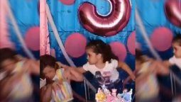 Maria Eduarda y Maria Antonia, la historia detrás de las hermanas del viral del cumpleaños