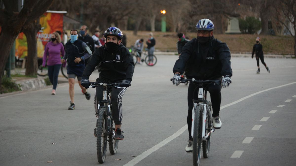 Mendoza 27 de&nbsp; Agosto 2020El Gran Mendoza, amanece con temperaturas muy bajas hasta llegada la tarde donde ellas aumenta. Se están registrando las ultimas temperaturas bajas del invierno mendocino, llegando el final del mes de agosto.