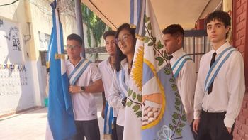 De vivir del cartoneo a ser abanderada provincial: Si te quedás quieto es difícil cambiar la historia De vivir del cartoneo a ser abanderada provincial: Si te quedás quieto es difícil cambiar la historia