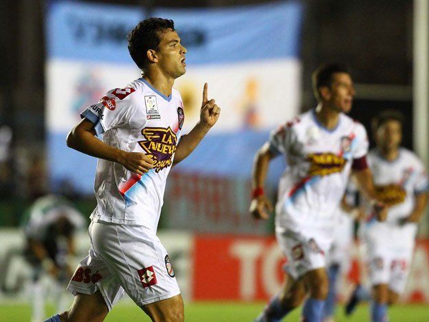 Arsenal goleó al Santos Laguna, en un duelo de clasificados
