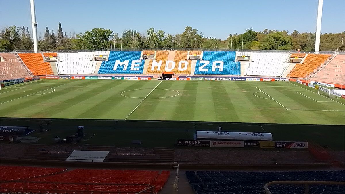 Mendoza y el Malvinas Argentinas serían subsede del Mundial sub 20 en mayo y junio próximos