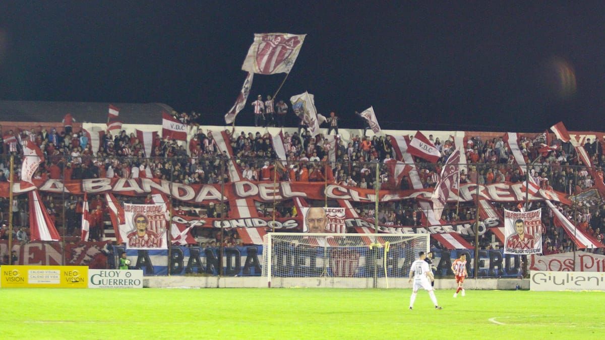 Los dos barrabravas señalados son Martín Heber Castro y Eduardo Romero. Los dos barrabravas señalados son Martín Heber Castro y Eduardo Romero.