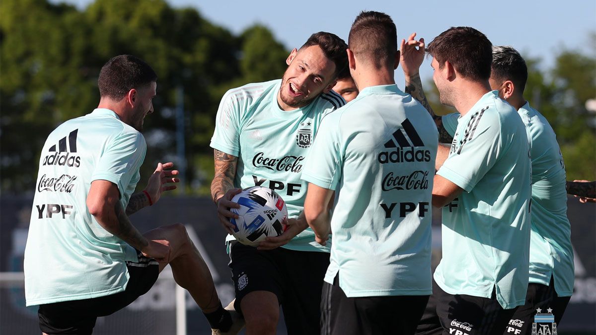 La Selección Argentina empieza a preparar los partidos ante