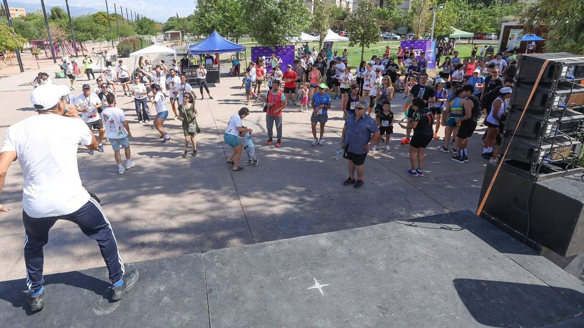 Michael Giménez hizo un espectáculo variado y divertido. Michael Giménez hizo un espectáculo variado y divertido.