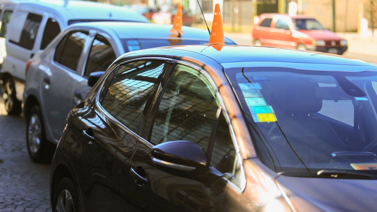 La cantidad de venta de autos usados en el país casi triplicó en julio la cifra de patentamientos de cero kilómetro. La cantidad de venta de autos usados en el país casi triplicó en julio la cifra de patentamientos de cero kilómetro.