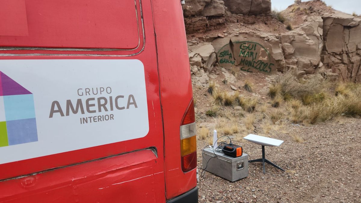 Fuimos hasta Potrerillos para buscar la pintada que desató la búsqueda de los turistas escrachados. Fuimos hasta Potrerillos para buscar la pintada que desató la búsqueda de los turistas escrachados.
