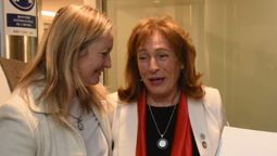 La vicegobernadora Hebe Casado y la rectora de la UNCuyo, Esther Sánchez, se cruzaron en una presntación de la casa de altos estudios.