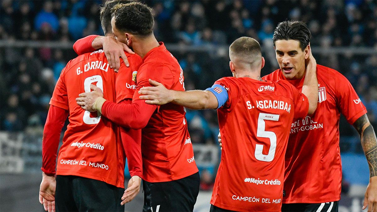 Estudiantes venció a Racing.