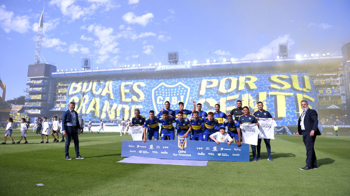 Boca tuvo una gran recepción por parte de su público en la Bombonera. Boca tuvo una gran recepción por parte de su público en la Bombonera.