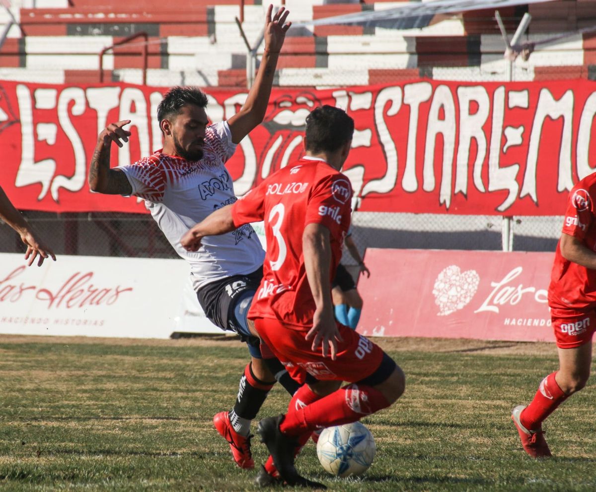 El Globo, con el debut de los refuerzos, no pudo ganar.
