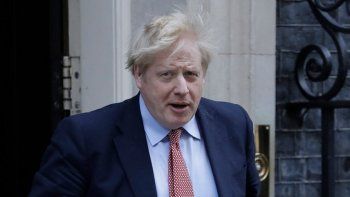 Coronavirus: el primer ministro británico Boris Johnson fue internado en terapia intensiva