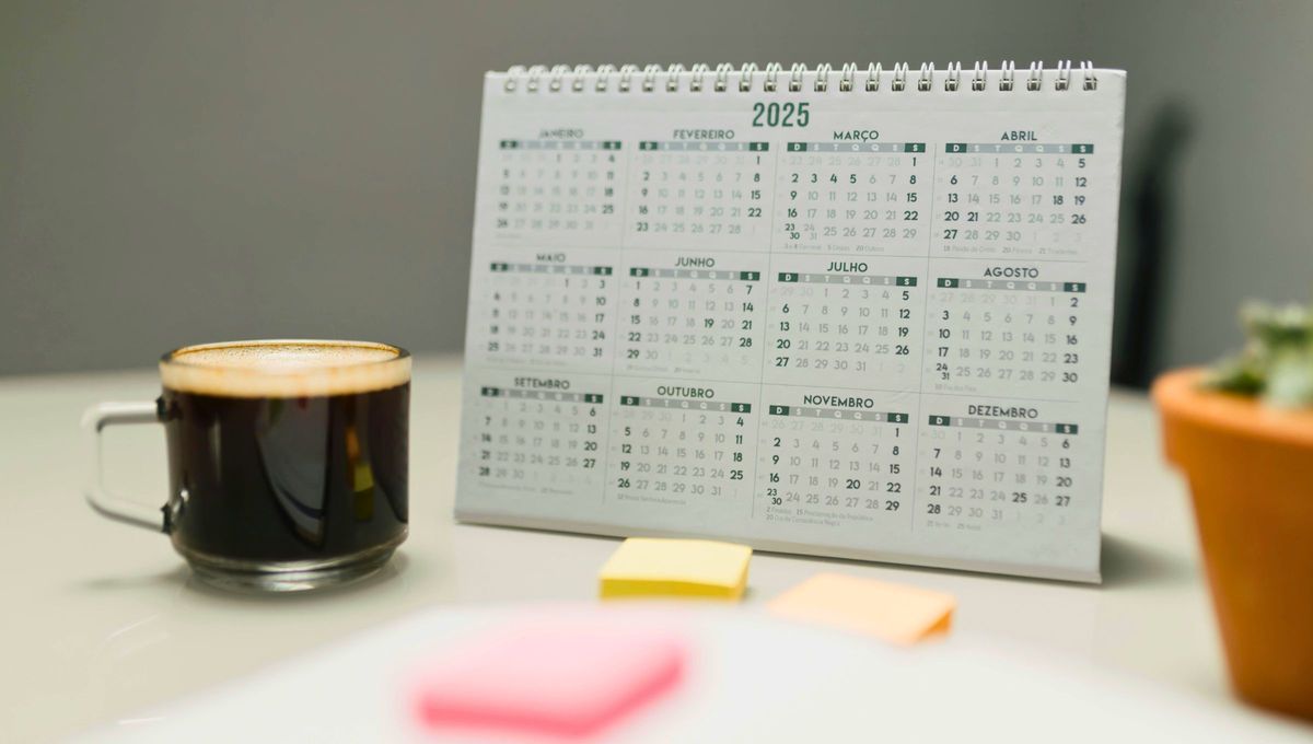 Los signos del zodiaco y su fecha de nacimiento tienen asociado un color de la suerte para cada día. Los signos del zodiaco y su fecha de nacimiento tienen asociado un color de la suerte para cada día.