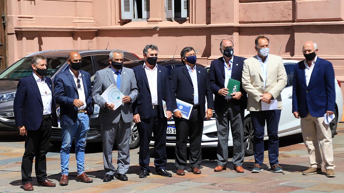 Dirigentes del Campo se reunieron con el Presidente por las retenciones.