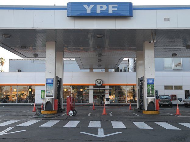 Comenzó a faltar combustible en algunas estaciones de servicio
